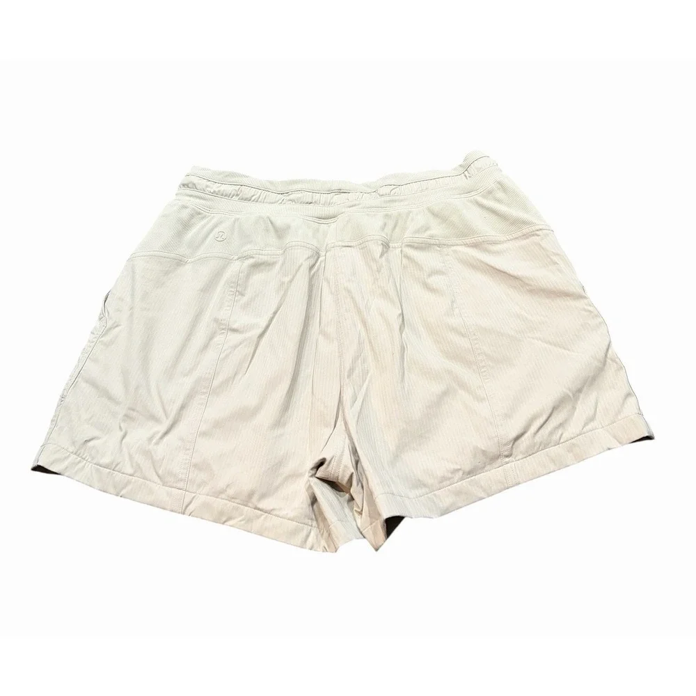Lululemon‎ Dance Studio High-Rise Short 3.5